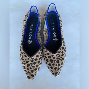 Rothy’s The Point - Leopard with blue accent